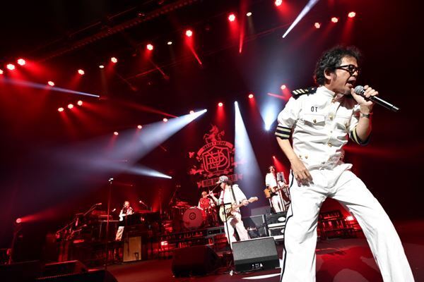 ユニコーン×氣志團『SMA50&Uc300祭〜横浜ユニパラ團〜』1日目ライブレポート