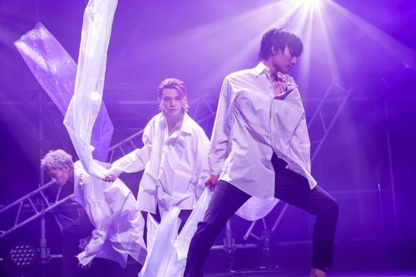 SUPER★DRAGONパシフィコ横浜公演レポート「これからも夢の続きを一緒に」