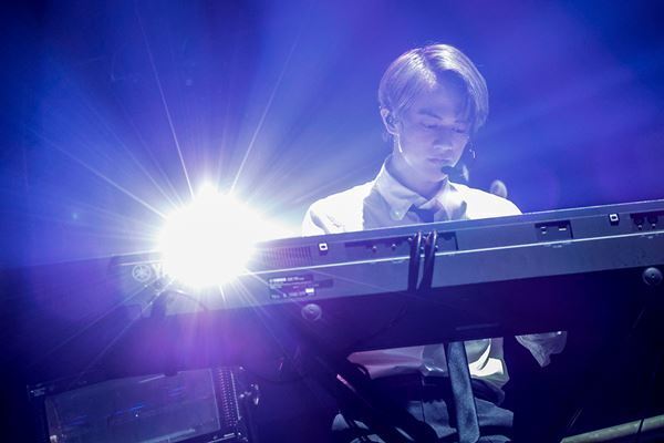 SUPER★DRAGONパシフィコ横浜公演レポート「これからも夢の続きを一緒に」