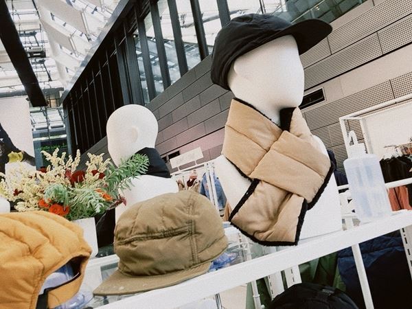 ダウンやフェザーを使った機能性バツグンの防寒アイテムも　「ワークマン」2023年秋冬「新作小物」12選