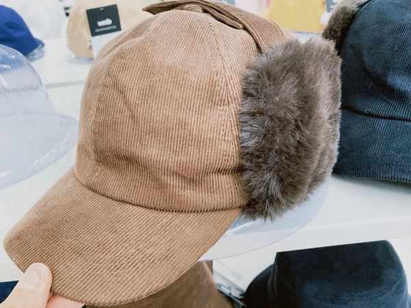 ダウンやフェザーを使った機能性バツグンの防寒アイテムも　「ワークマン」2023年秋冬「新作小物」12選