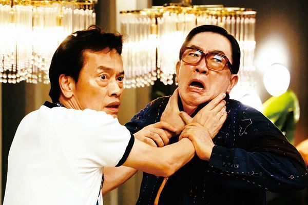 『スオミの話をしよう』男たちに「別れても愛してる」と言わせる、スオミの魔性──長澤まさみ主演の三谷幸喜にしかできない映画【おとなの映画ガイド】