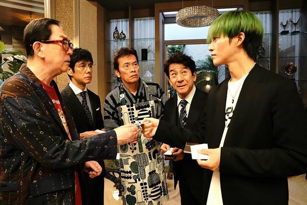 『スオミの話をしよう』男たちに「別れても愛してる」と言わせる、スオミの魔性──長澤まさみ主演の三谷幸喜にしかできない映画【おとなの映画ガイド】