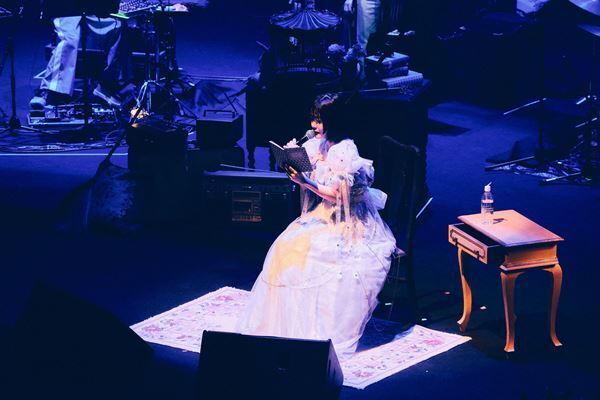 吉澤嘉代子「もう胸がいっぱいです」デビュー10周年記念公演オフィシャルレポート