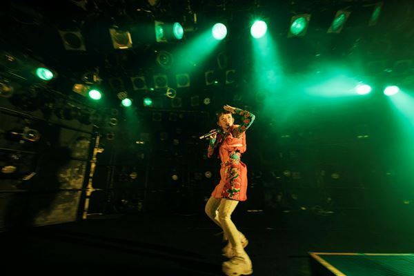 水曜日のカンパネラ、新作『ティンカーベル / 鍋奉行』のリリースパーティーが開幕「あなたたちが必要だってみんなにわかってもらえたら」