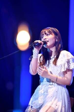 逢田梨香子が涙を浮かべファンに感謝　全国ツアー『Act 2』最終公演オフィシャルレポート