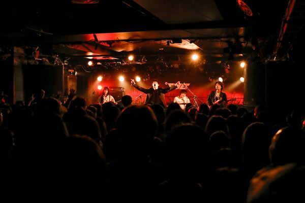 黒猫CHELSEA、新体制初ワンマンライブレポート「バンドっていうのは、最高っすね。楽しいです！」