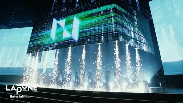 INI、初のアリーナツアーより「Rocketeer」ライブ映像公開