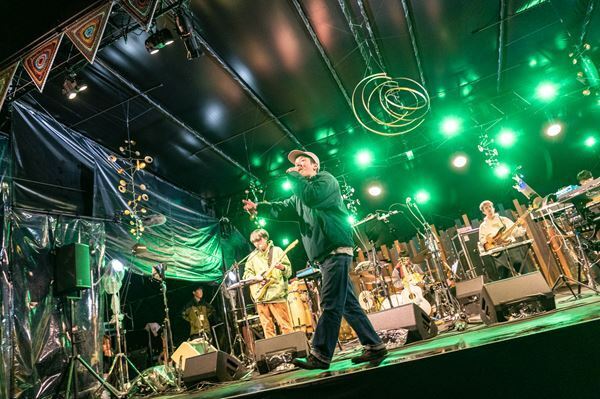 アジカン、cero、木村カエラらが富士山の麓でパフォーマンス『FUJI & SUN’23』レポート