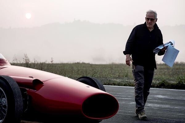 『フェラーリ』マイケル・マン監督インタビュー。「人生は映画のようにシンプルではない」