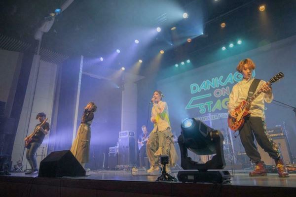 岸田教団&THE明星ロケッツ×草野華余子、ビートまりお(COOL&CREATE)らが『東方ダンマクカグラ』人気曲を生披露【ライブレポート】