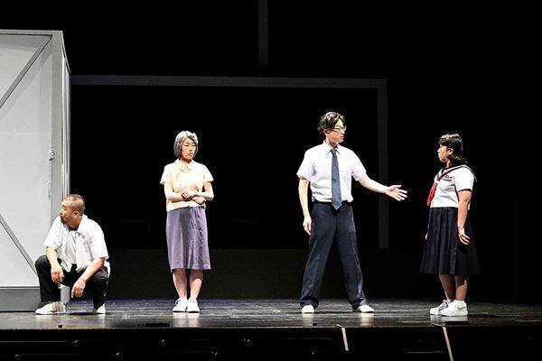 人気作家たちが全力で本格ミステリーを演じ切る！ なにげに文士劇2024 旗揚げ公演『放課後』観劇レポート到着