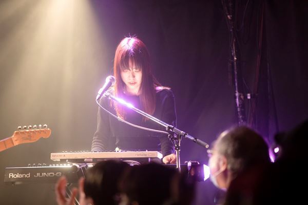 WOLVEs GROOVY×ゴホウビ×宇宙団『Grasshopper vol.23』ライブレポート