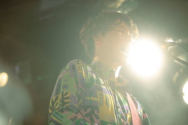 WOLVEs GROOVY×ゴホウビ×宇宙団『Grasshopper vol.23』ライブレポート