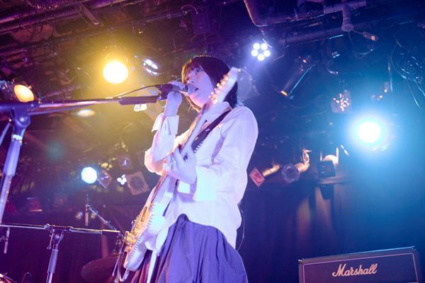 WOLVEs GROOVY×ゴホウビ×宇宙団『Grasshopper vol.23』ライブレポート