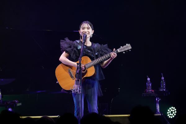 【ライブレポート】岸谷香×miwa、弾き語り2マンライブ　“正解不正解”を超えた“音楽の楽しさ、美しさ、かけがえのなさ”を堪能