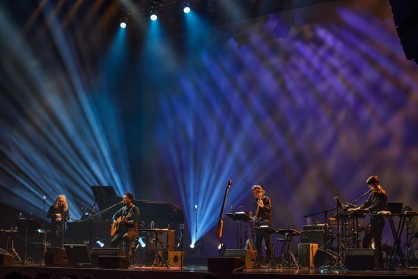 杉山清貴、コンサートツアー『古いシネマを観るように、、、』初日公演のオフィシャルレポート到着