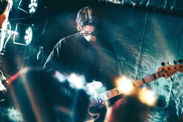 amanojac×1-SHINE×エゾシカグルメクラブ、音楽性の異なる3バンドが起こす音楽の化学反応を見届けた！Grasshopper vol.19オフィシャルレポート