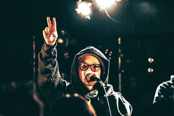 amanojac×1-SHINE×エゾシカグルメクラブ、音楽性の異なる3バンドが起こす音楽の化学反応を見届けた！Grasshopper vol.19オフィシャルレポート