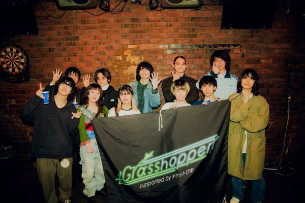 【ライブレポート】『Grasshopper vol.11』Khaki×Apes×THEティバ 三者三様のグッドミュージックで魅了した夜