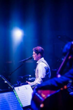 森崎ウィン『Birthday Boy in Billboard Live』ライブレポート「エンターテインメントは人を救う力があると信じて」