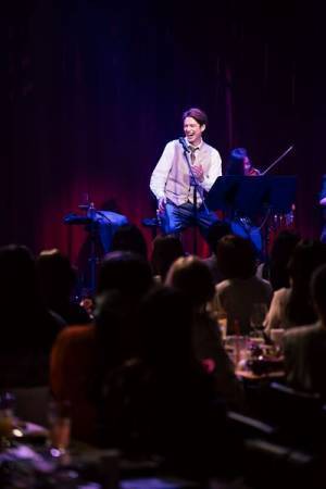 森崎ウィン『Birthday Boy in Billboard Live』ライブレポート「エンターテインメントは人を救う力があると信じて」