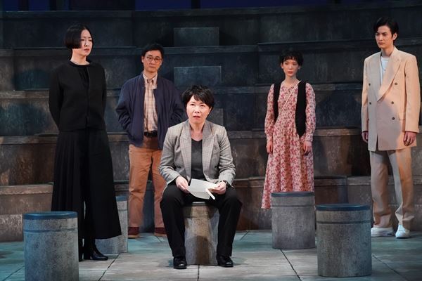 池谷のぶえ、渡邊圭祐、松雪泰子ら出演『無駄な抵抗』開幕　前川知大「本番で見事にやって見せてくれました」