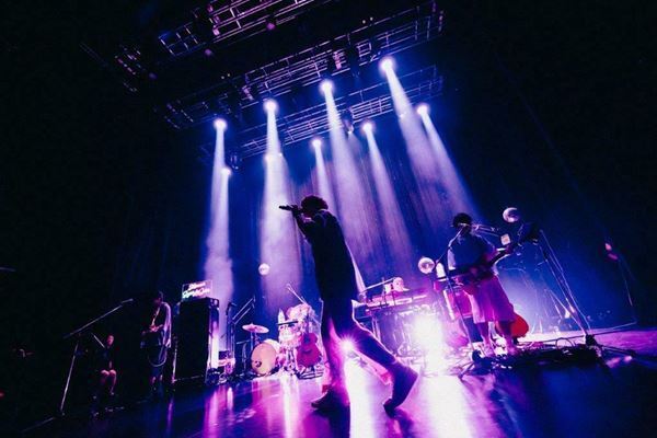 【ライブレポート】もさを。の夏ツアー東京公演「この夏の思い出は絶対に忘れません」