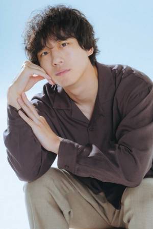 坂口健太郎がいつも健やかな理由「悩んだら距離を置いてみる」