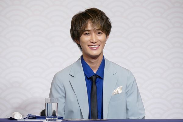 舞台『劇走江戸鴉～チャリンコ傾奇組～』でダブル主演！井上瑞稀と橋本涼「自転車が苦手」「マジで大丈夫なの？」