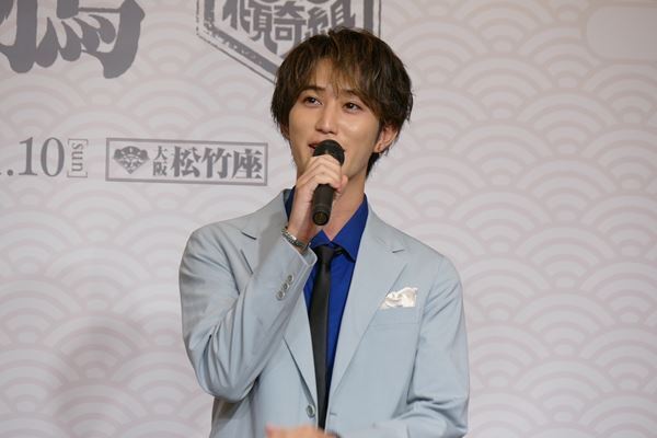 舞台『劇走江戸鴉～チャリンコ傾奇組～』でダブル主演！井上瑞稀と橋本涼「自転車が苦手」「マジで大丈夫なの？」