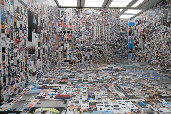 『遠距離現在 Universal / Remote』国立新美術館で開幕　ふたつの視点からコロナ禍を振り返り、未来と向き合う