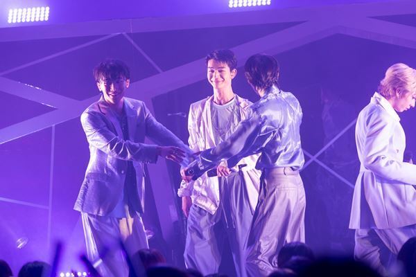 原因は自分にある。夏ツアー東京公演レポート「観測者のためにやっていることが自分たちの夢に変わっていく」