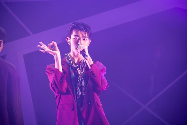 原因は自分にある。夏ツアー東京公演レポート「観測者のためにやっていることが自分たちの夢に変わっていく」