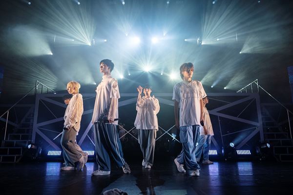 原因は自分にある。夏ツアー東京公演レポート「観測者のためにやっていることが自分たちの夢に変わっていく」