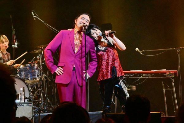 岸谷香、恒例ライブで永井真理子＆トータス松本と競演　40周年ツアーも発表