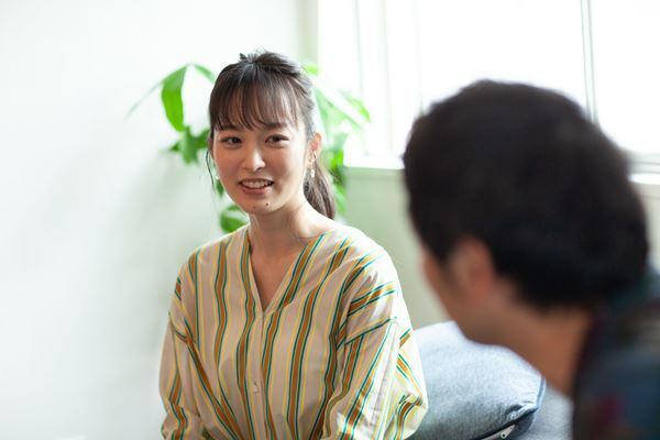 『ドロステのはてで僕ら』土佐和成×朝倉あき、特別対談　「何度見ても面白い発見がある作品」