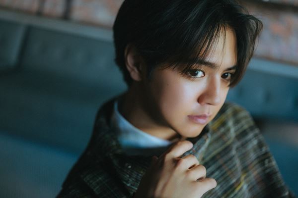 片寄涼太がGENERATIONSの魅力をバラードで表現「個々の成熟したところを見せたい」