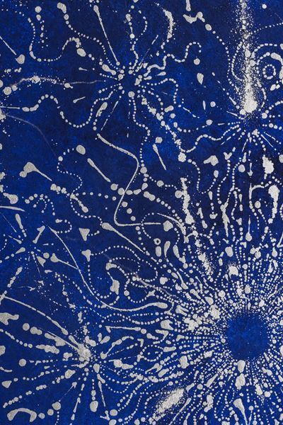 線を通して空間と時間を可視化する鈴木ヒラクの個展『海と記号』　ポーラ ミュージアム アネックスで