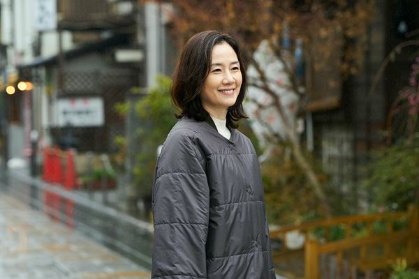 愛の実話を映画化『35年目のラブレター』、笑福亭鶴瓶×原田知世と重岡大毅×上白石萌音に心が癒やされる──【おとなの映画ガイド】