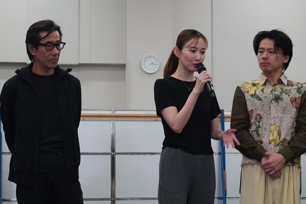 ミュージカル『SONG WRITERS』約10年ぶりの公演が来月開幕　屋良朝幸、中川晃教らが息の合った稽古を披露