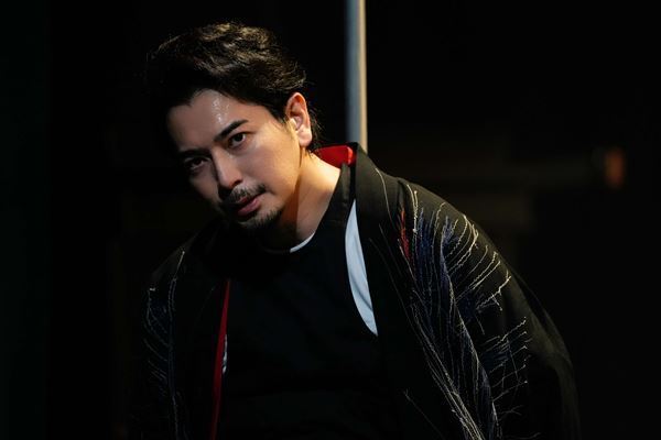 【レポート】NODA・MAP新作『正三角関係』で、松本潤が13年ぶりに舞台に立つ