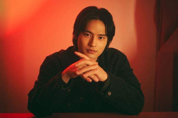 「青色ではない青春」快進撃を続ける水上恒司が挑む会話劇『シナントロープ』で描く等身大の悩みと希望