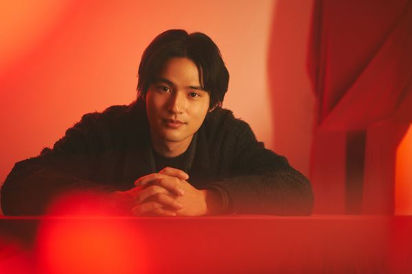 「青色ではない青春」快進撃を続ける水上恒司が挑む会話劇『シナントロープ』で描く等身大の悩みと希望