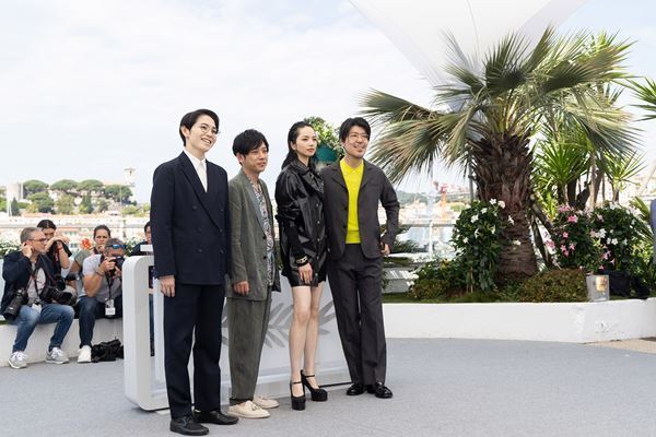 二宮和也「日本でもなかなか経験のできないことを海外で起こせた」『８番出口』小松菜奈らとともにフォトコールに登場