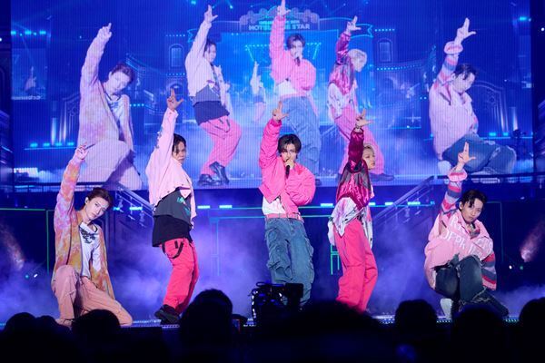 EBiDAN史上最大の“ホテル”開業！ 代々木3daysで見せた 9グループの絆「EBiDAN THE LIVE 2025 HOTEL NINE STAR」最終日レポート