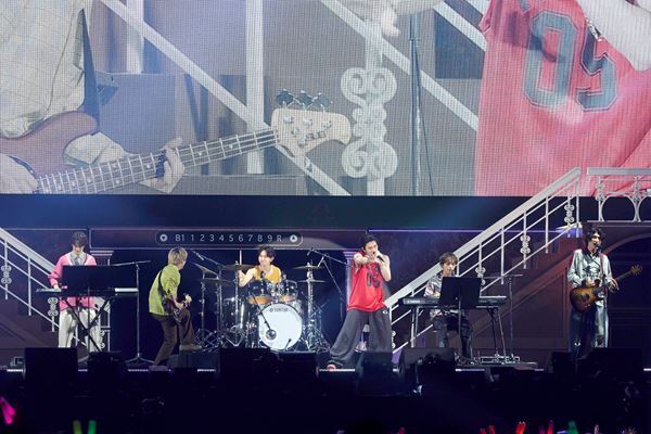 EBiDAN史上最大の“ホテル”開業！ 代々木3daysで見せた 9グループの絆「EBiDAN THE LIVE 2025 HOTEL NINE STAR」最終日レポート