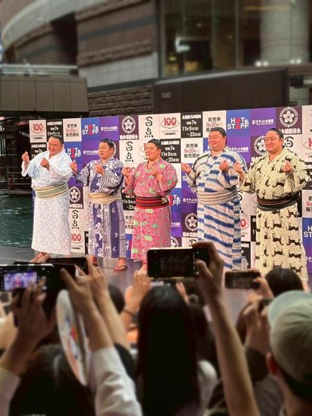 相撲観戦はもちろん、キッチンカーや縁日も　大相撲「九州場所」の楽しみ方