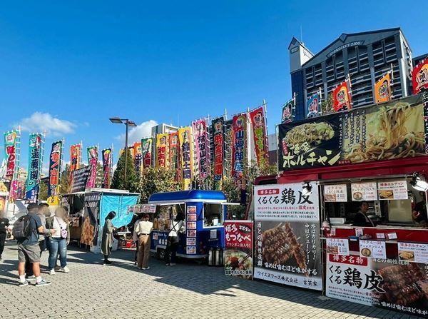 相撲観戦はもちろん、キッチンカーや縁日も　大相撲「九州場所」の楽しみ方