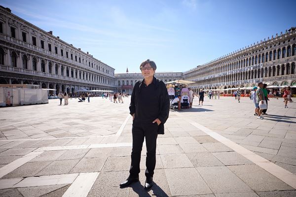 『果てしなきスカーレット』第82回ヴェネチア国際映画祭選出　芦田愛菜、岡田将生、細田守監督が現地に到着